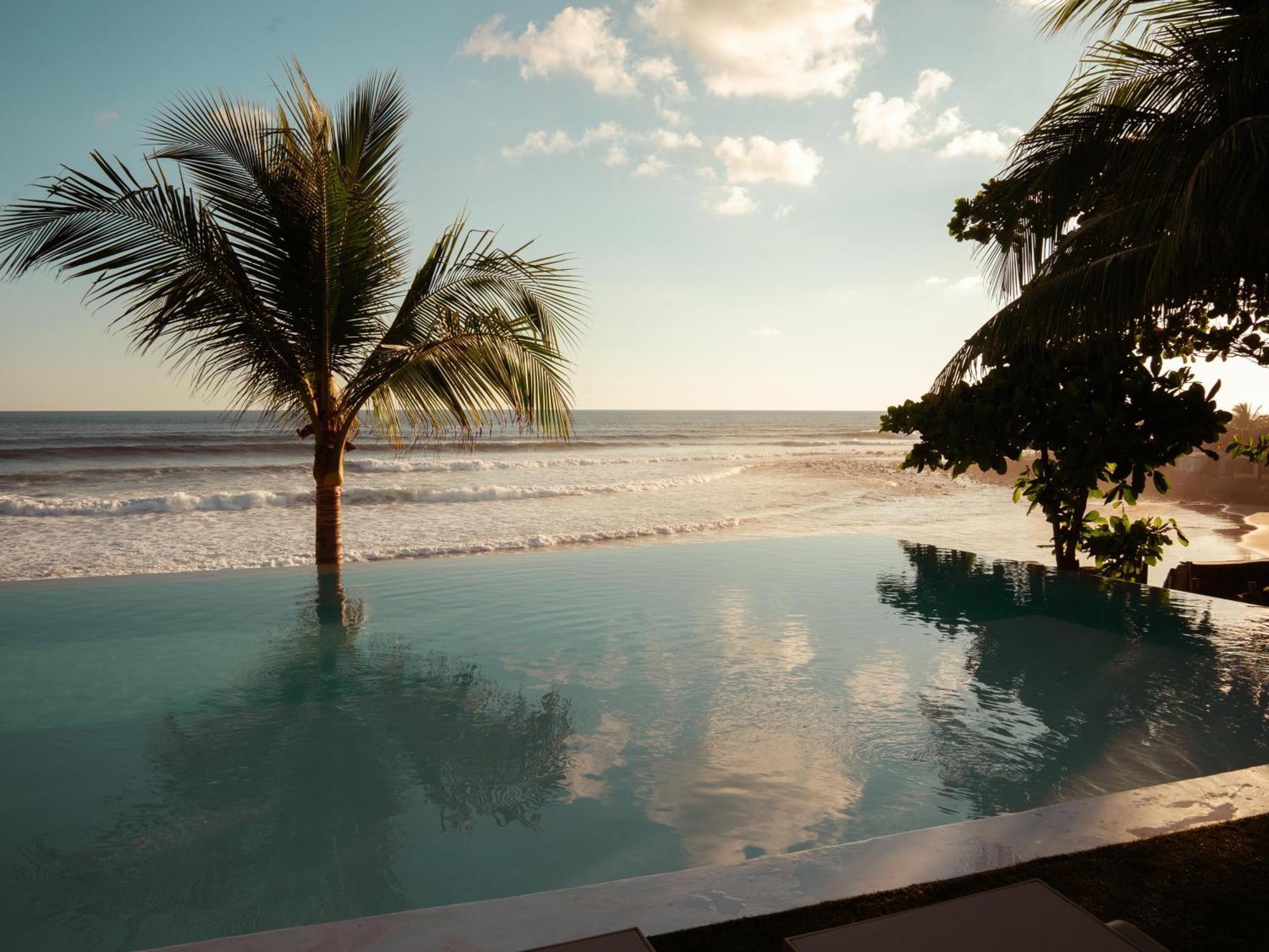 Puro Surf Hotel 埃尔蒙特 外观 照片